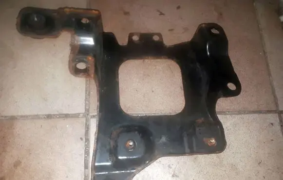 Volvo C30 Battery tray 3M51R6K034AF