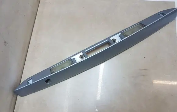 KIA Sorento Trunk door license plate light bar 