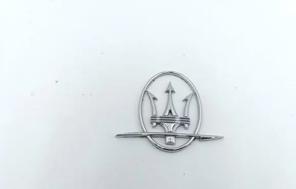 Maserati Ghibli Fender model badge letters 