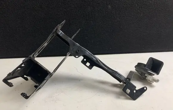 BMW 4 F32 F33 Headlight/headlamp mounting bracket 98854060309 DX54DZ140MB0 17023811