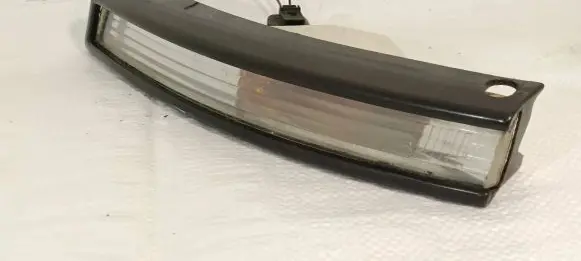 Front indicator light