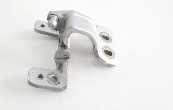 Mercedes-Benz C W204 Tailgate/trunk/boot hinge A2047400137