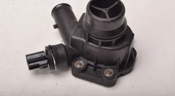 Volvo S60 Thermostat housing 6G9N-61J20-AD