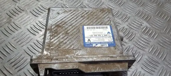 Volvo S40, V40 Engine control unit/module HOM7700868321