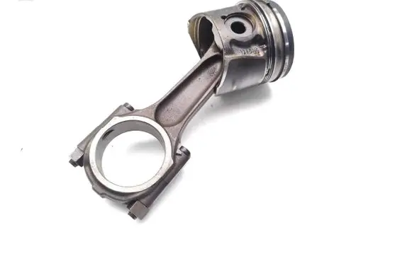 Volvo C70 Piston with connecting rod D4204T