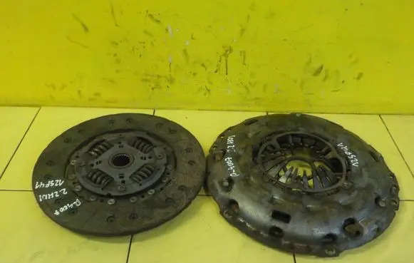 Peugeot 4007 Clutch set kit 324044110 4HN SPRZEGLO
