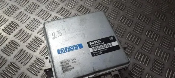BMW 5 E34 Engine control unit/module 0281001183 2244734