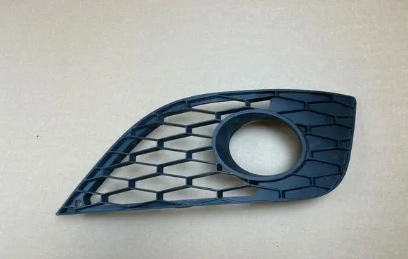 Seat Exeo (3R) Front fog light trim/grill 3R0853191