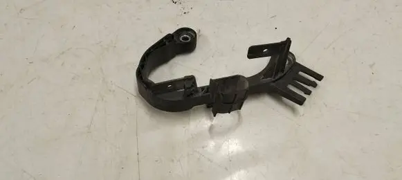 Other engine bay part