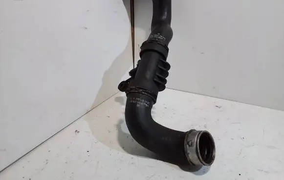 Mercedes-Benz C W203 Intercooler hose/pipe A2035281482