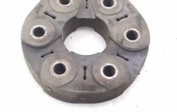 BMW 5 E34 Rear prop shaft donut coupling/joint 1209168