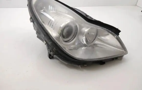 Mercedes-Benz CLS C219 Headlight/headlamp