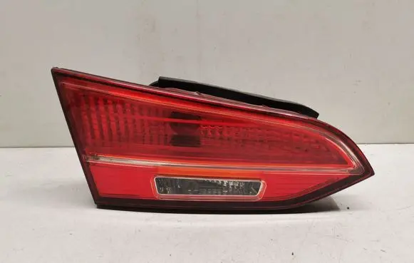 Hyundai Santa Fe Tailgate rear/tail lights 924052W030