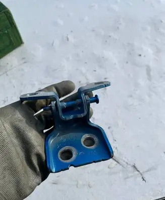 Dacia Lodgy Front door upper hinge