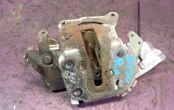 Dacia Dokker Rear door lock