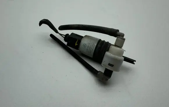 Mercedes-Benz GLC X253 C253 Windscreen/windshield washer pump A0998660021