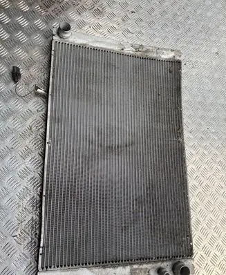 Audi A8 S8 D3 4E Coolant radiator 4E0121251F E1464004 P05250
