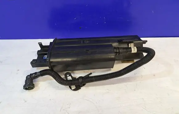 Jaguar XJ X351 Fuel filter FW939E857AC FW939N099AA