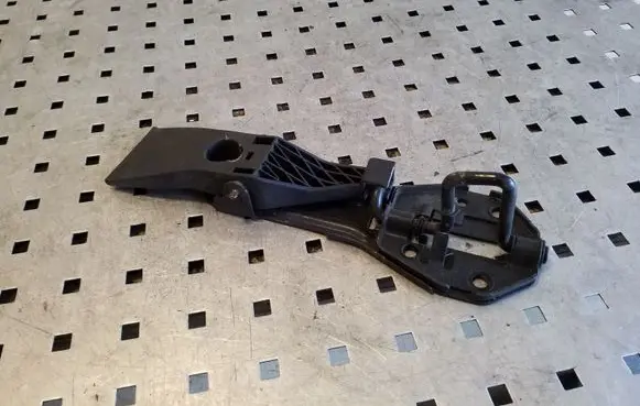Audi A6 C7 Engine bonnet/hood lock/latch loop/hook 4G0823480