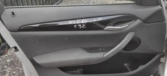 BMW X1 E84 Front door card panel trim