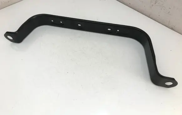 Fuel tank mounting bracket