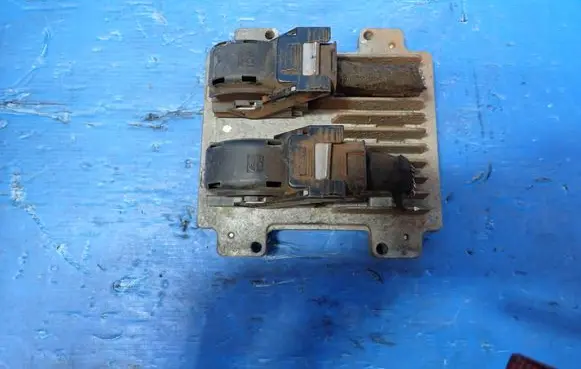 Opel Corsa D Engine control unit/module 55585249 12636386 86AA75A134900Q3