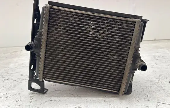 BMW 2 F22 F23 Coolant radiator 8625447 8061354 7389930