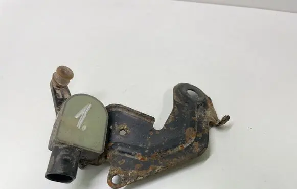 Audi A6 S6 C6 4F Front height sensor lever 1T0907503 6PV00873900