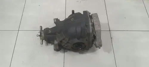 Mercedes-Benz S C217 Rear differential/diff mount bracket A2223509602