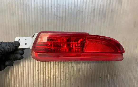 Honda CR-V Rear fog light 23617602