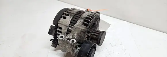 BMW 1 E82 E88 Generator/alternator 7550469 0121715017