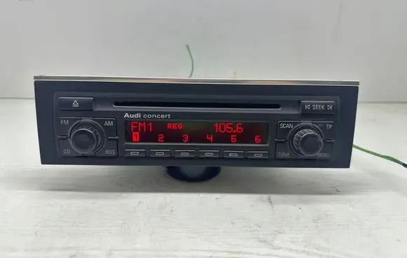 Audi A4 S4 B7 8E 8H Radio/CD/DVD/GPS head unit 8E0035186D AUZ2Z3E3221381 9183978251