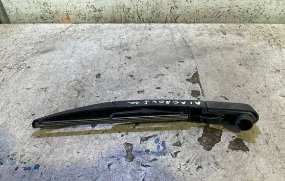 Citroen C5 Aircross Rear wiper blade arm 9819969277