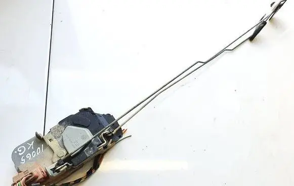 Peugeot 206 Rear door lock 3903