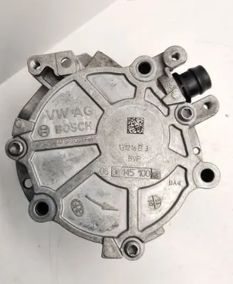 Volkswagen Golf VII Vacuum pump 06K145100AB 131216B