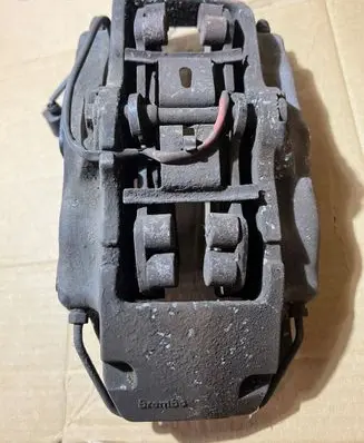 Audi Q7 4L Front brake caliper