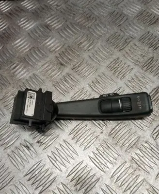 Volvo V70 Wiper control stalk 30798464