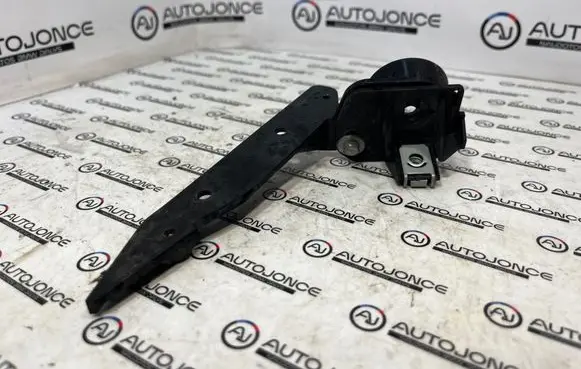 BMW 3 E90 E91 Headlight/headlamp mounting bracket 7058448