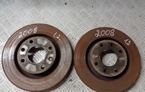 Peugeot 2008 I Front brake disc