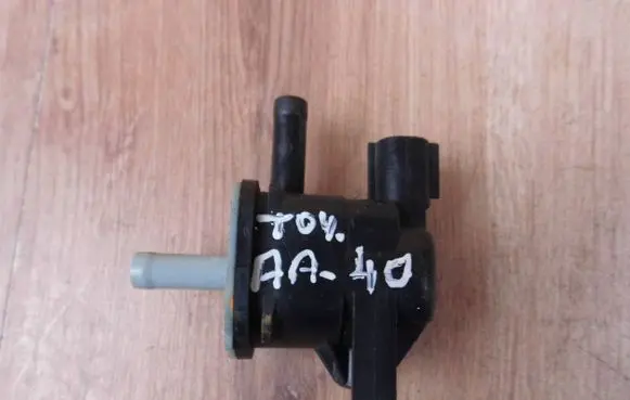 Toyota Auris 150 Turbo solenoid valve 9091012278
