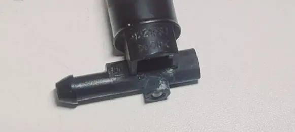Opel Zafira B Windshield washer spray nozzle 9221637
