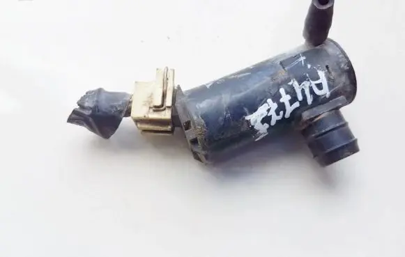 Volvo S70 V70 V70 XC Windscreen/windshield washer pump 9169611
