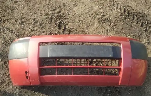 Citroen Berlingo Front bumper RAUDONAS