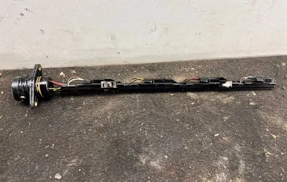 Volkswagen Sharan Fuel injector wires 038971803