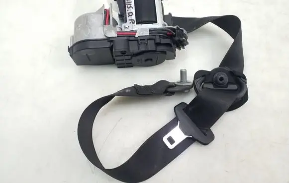 Mercedes-Benz S W221 Front seatbelt A2218603285