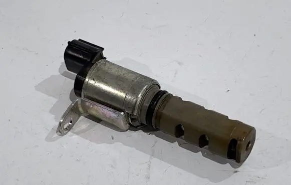 Lexus NX Camshaft position sensor 