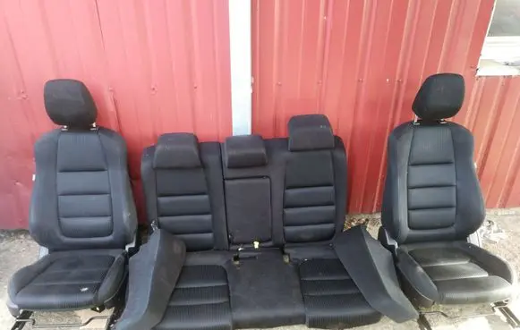 Seat set