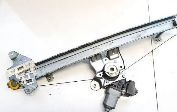 Nissan Leaf I (ZE0) Sliding door window regulator with motor