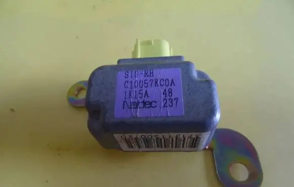 Mazda Premacy Airbag deployment crash/impact sensor C10057KC0A