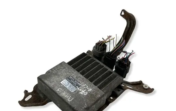 Toyota Auris 150 Fuel injection control unit/module 8987120070 1310001371